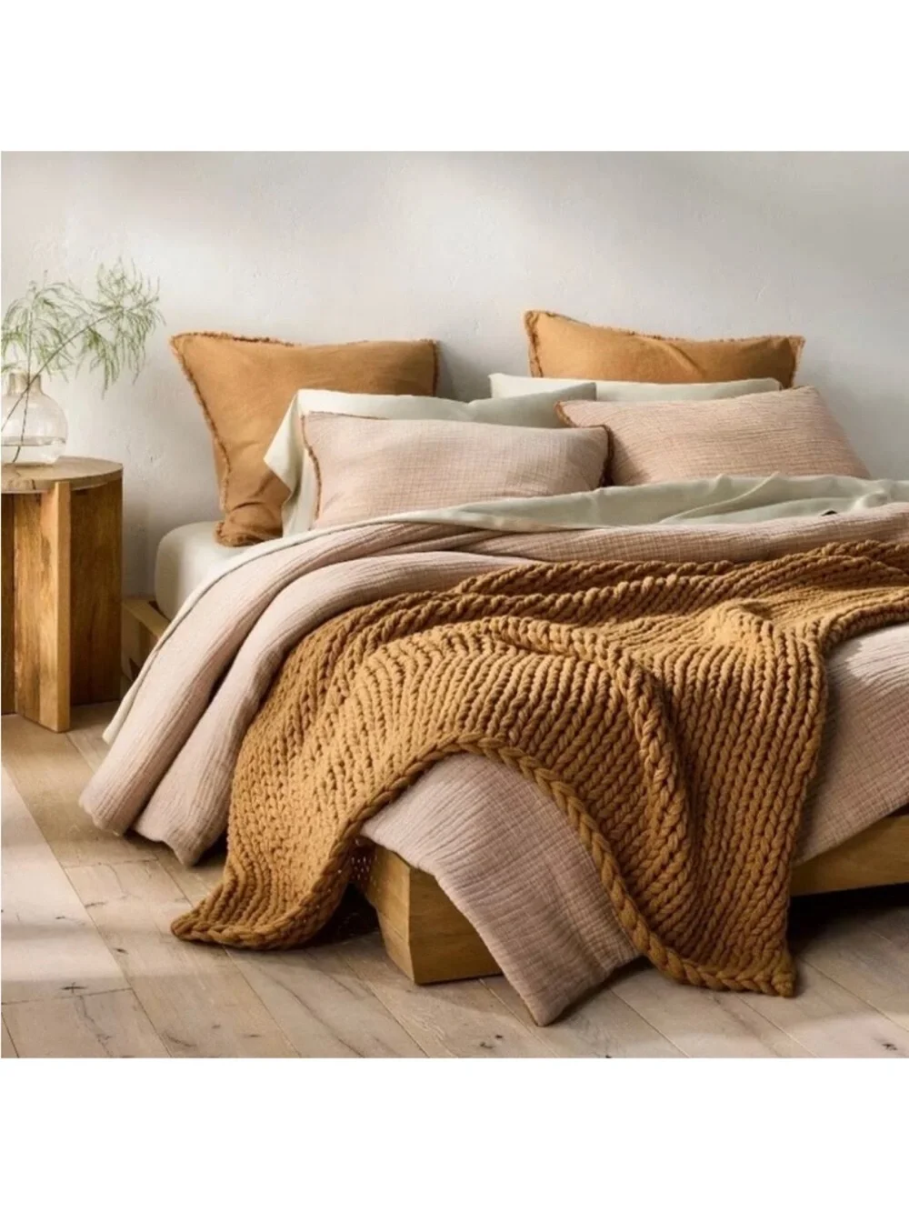 Casaluna gently used